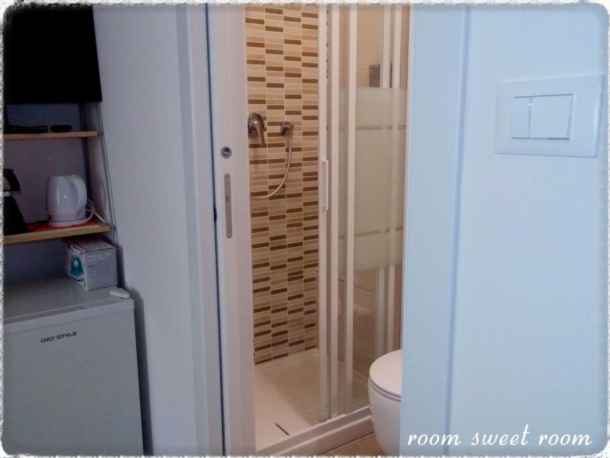 Room Sweet Room Болоня Екстериор снимка