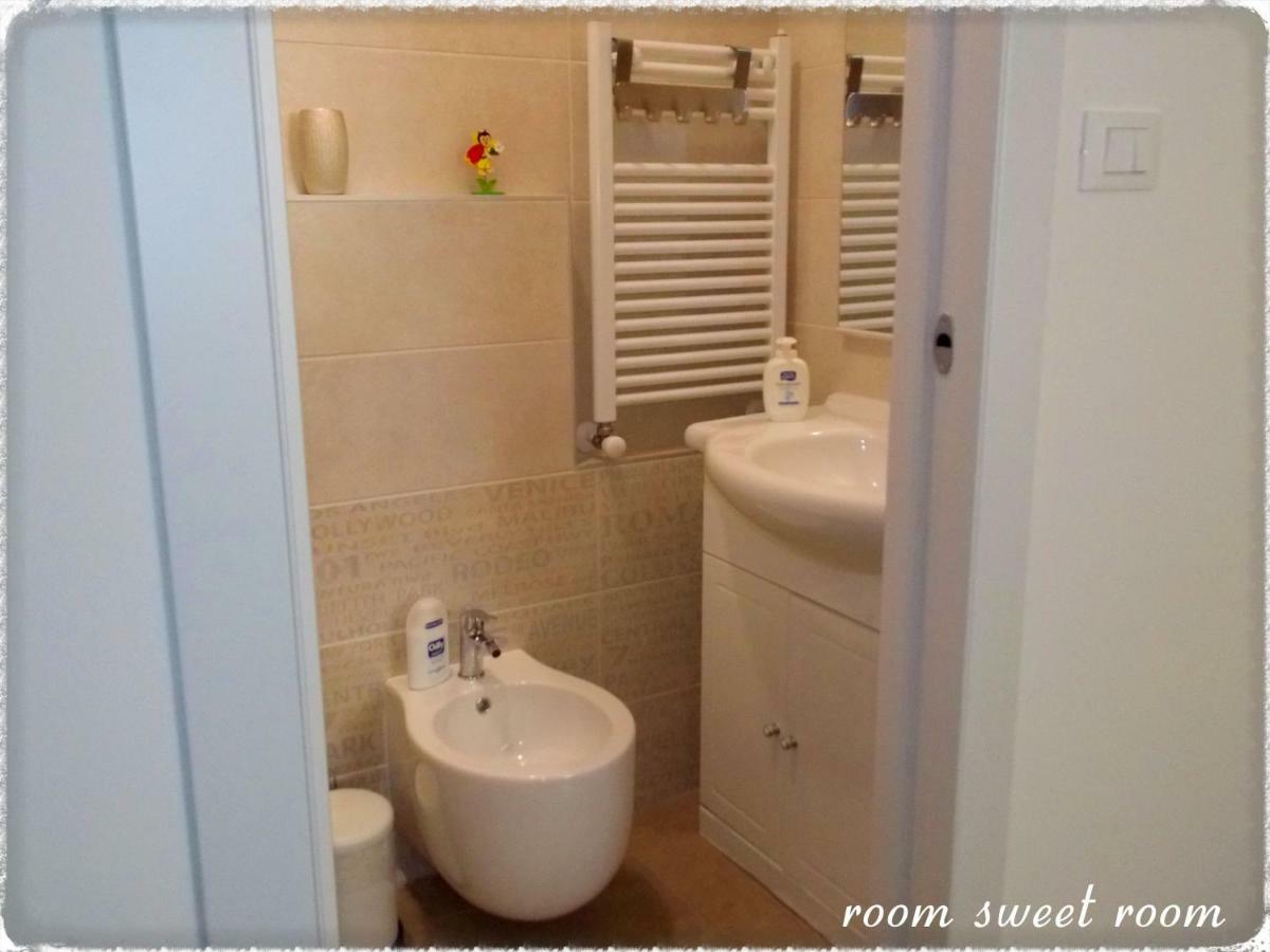 Room Sweet Room Болоня Екстериор снимка