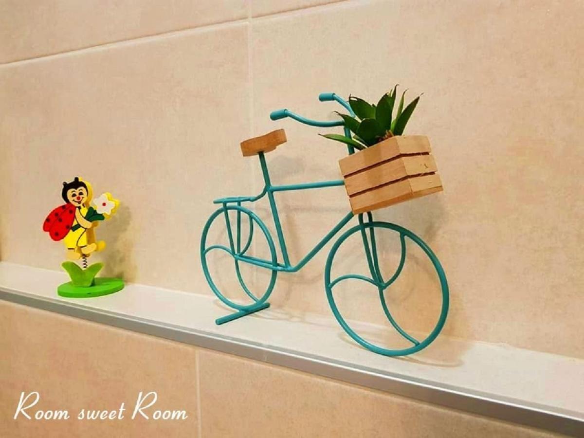 Room Sweet Room Болоня Екстериор снимка